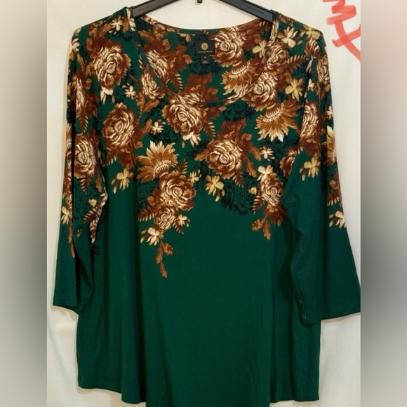 JM Collection Tops - JM Collection Green Top with Brown Floral Pattern